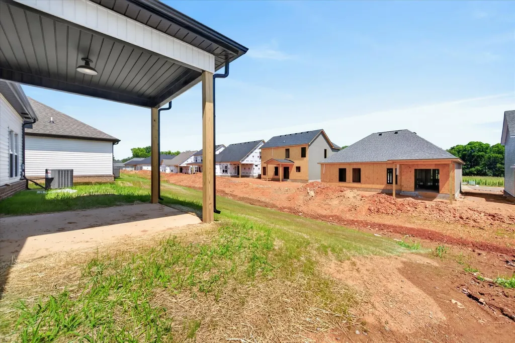 2704 Brewster Drive Clarksville TN 37042