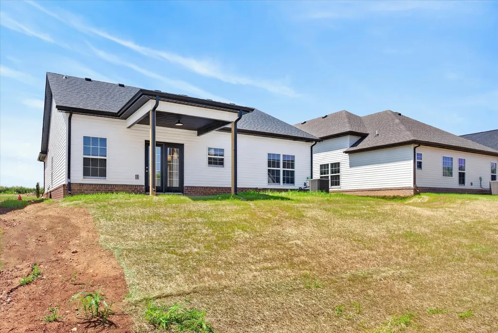 2704 Brewster Drive Clarksville TN 37042