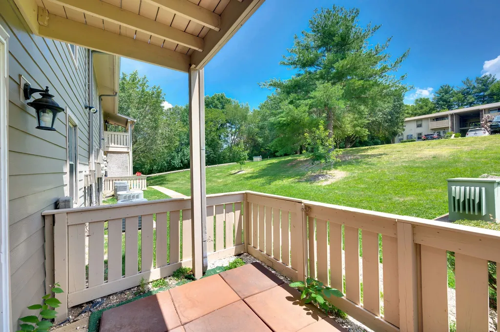 709 Ashlawn Place Nashville TN 37211