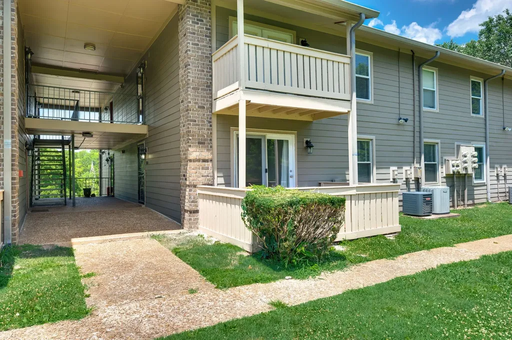 709 Ashlawn Place Nashville TN 37211