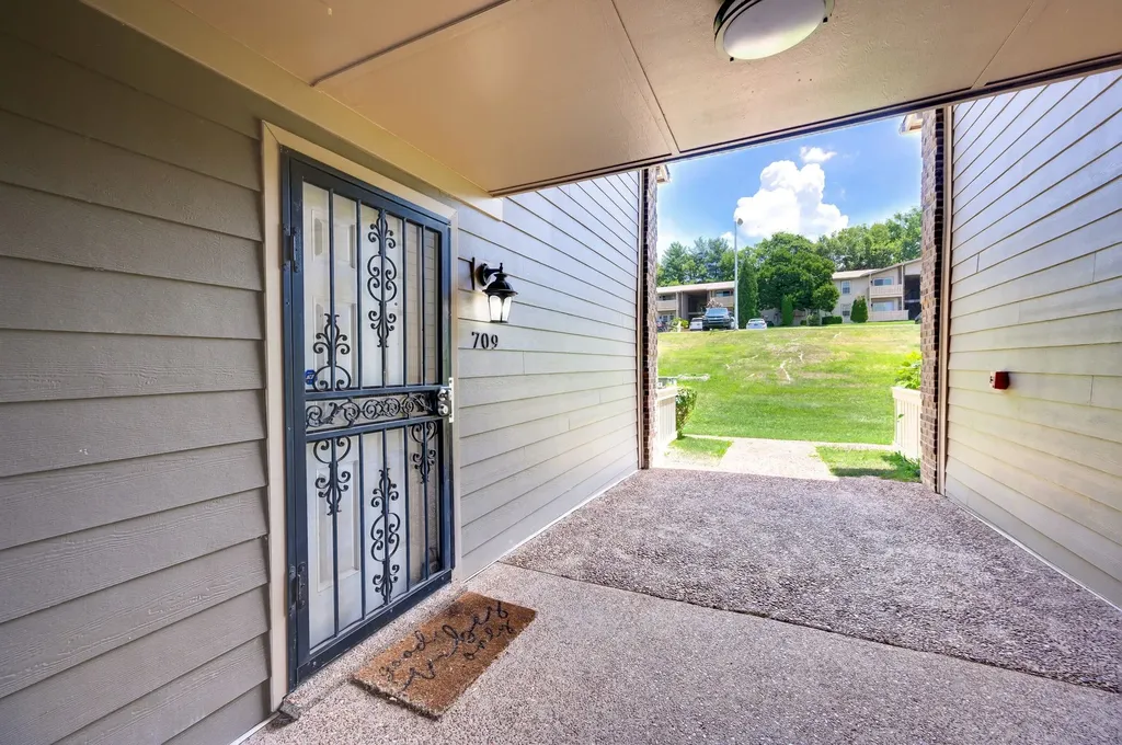 709 Ashlawn Place Nashville TN 37211