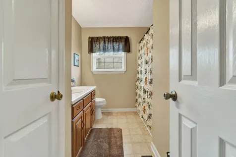 2036 Broomfield Road, SE Cleveland TN 37323