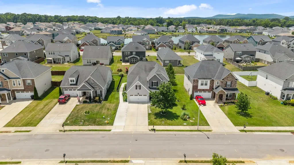 3619 Willow Bay Lane Murfreesboro TN 37128