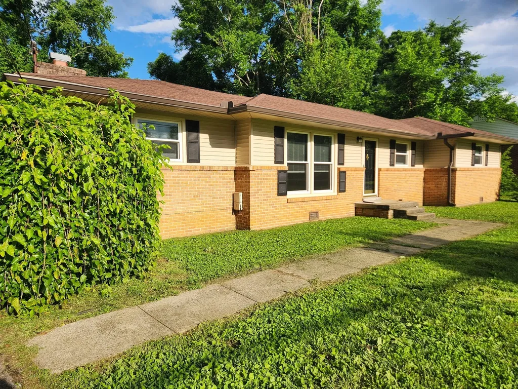 1306 White Boulevard Murfreesboro TN 37129