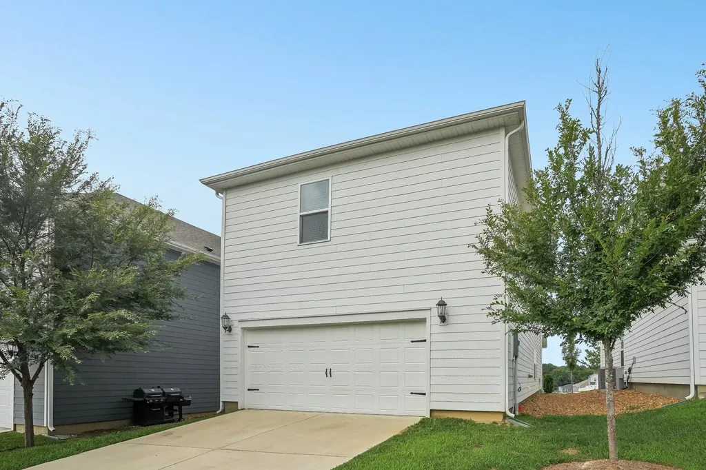 4901 Myra Drive Hermitage TN 37076