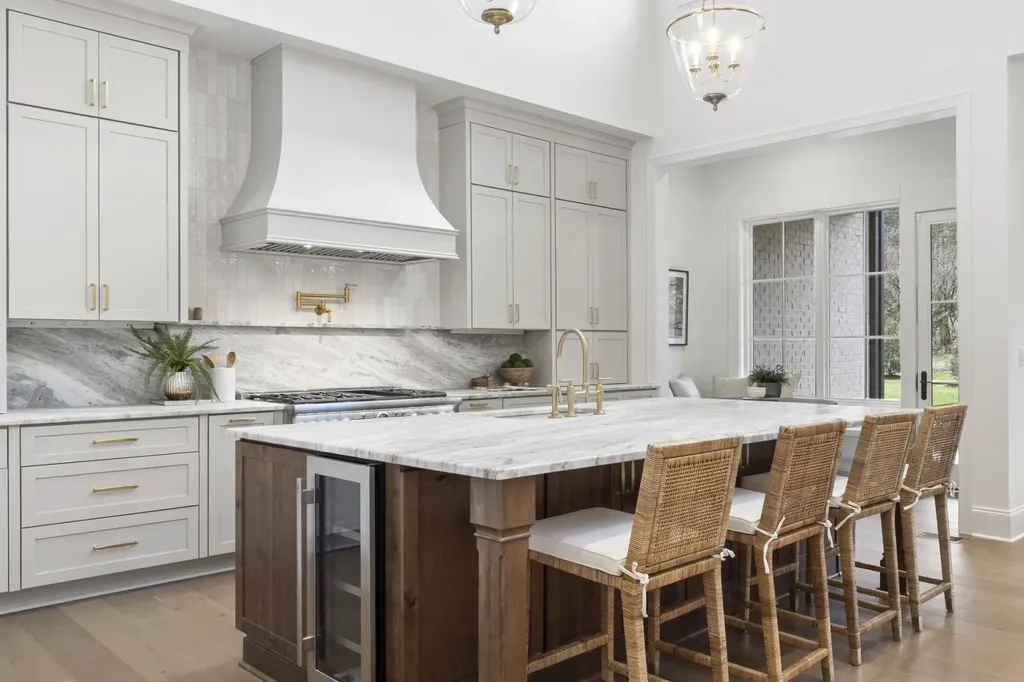 641 Brook Hollow Road Nashville TN 37205