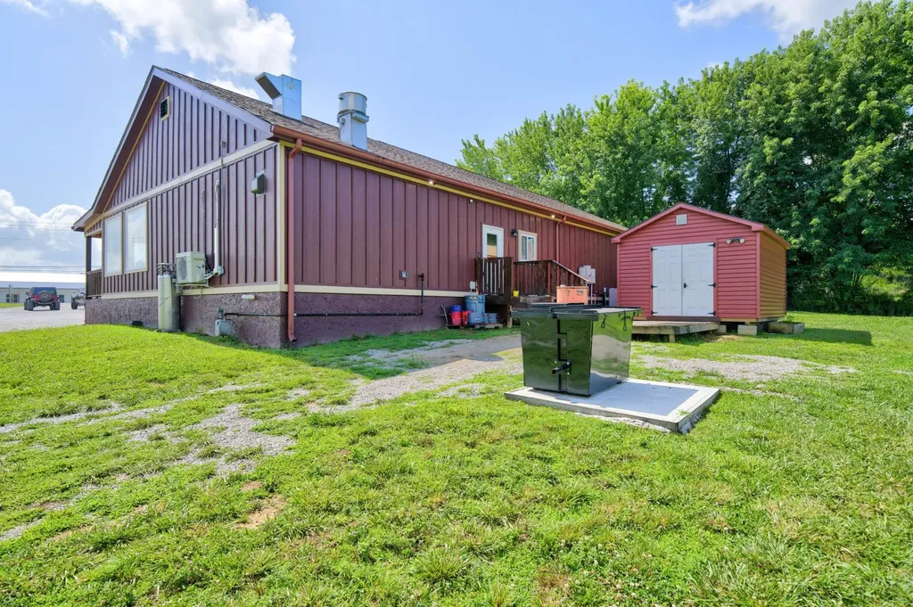 6204 S York Highway Clarkrange TN 38553