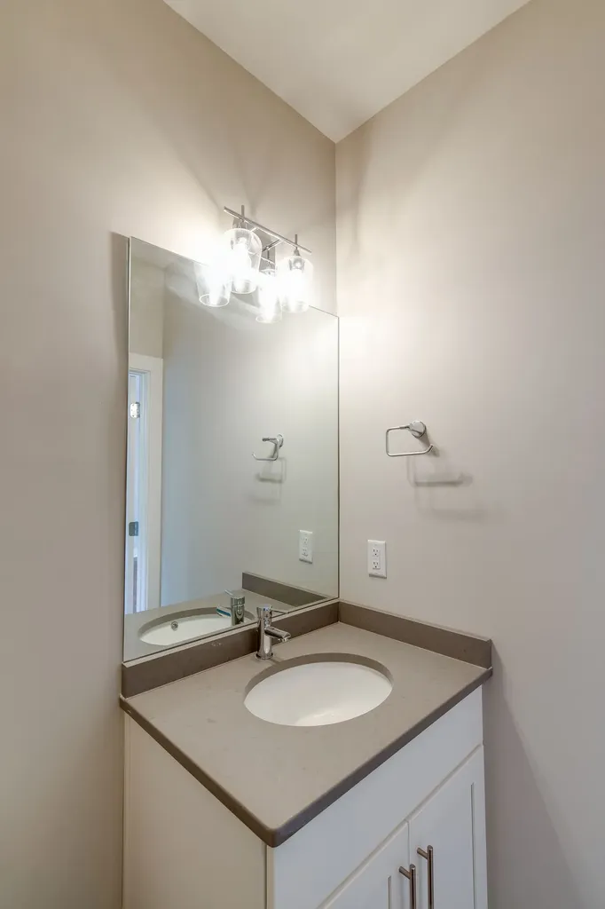 1209 Walsh Street Nashville TN 37208