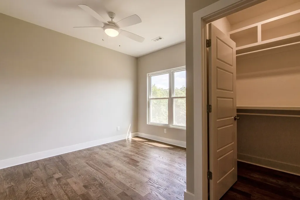 1209 Walsh Street Nashville TN 37208