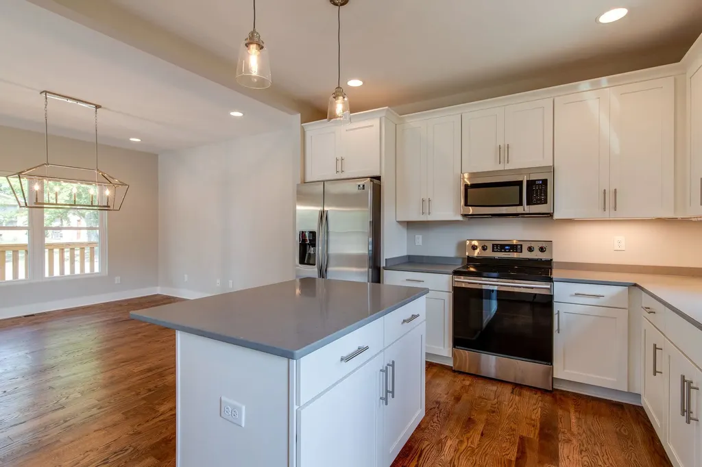 1209 Walsh Street Nashville TN 37208