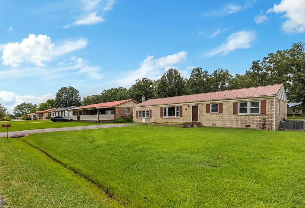 451 Carman Avenue New Johnsonville TN 37134
