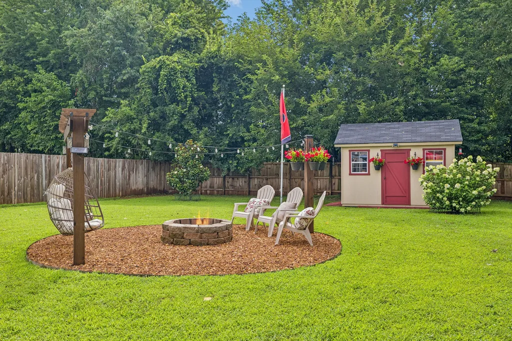 967 Cindy Jo Court Clarksville TN 37040