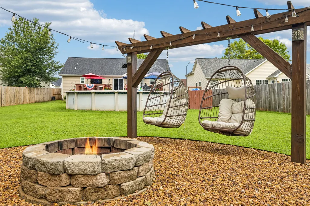 967 Cindy Jo Court Clarksville TN 37040