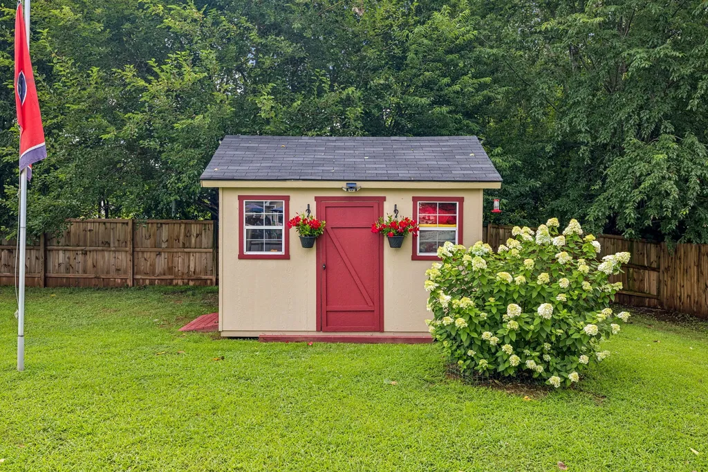 967 Cindy Jo Court Clarksville TN 37040