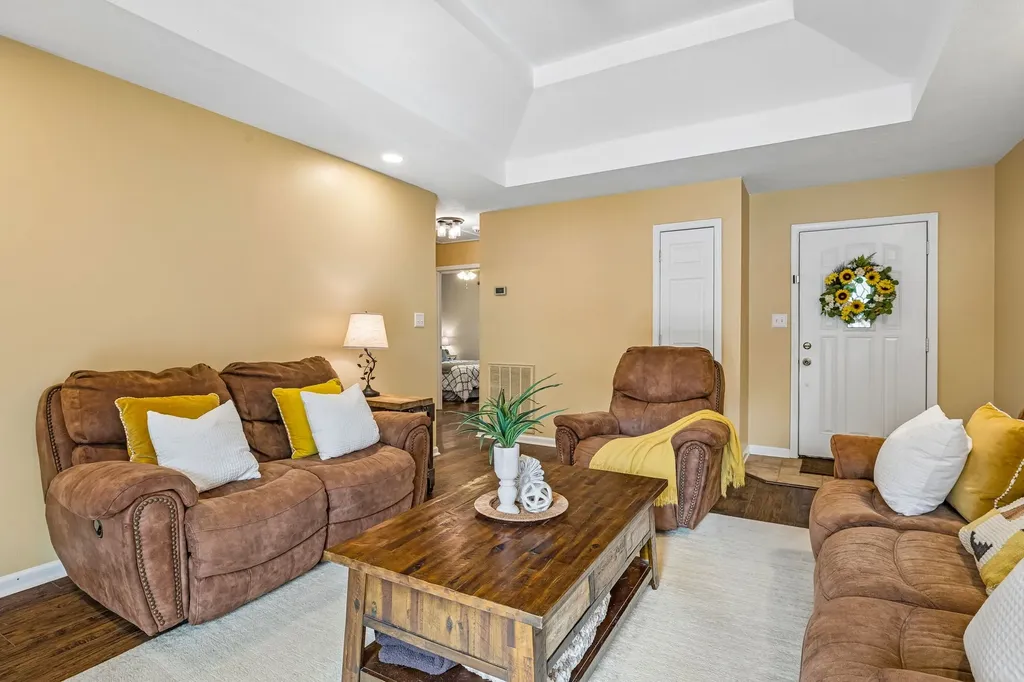 967 Cindy Jo Court Clarksville TN 37040