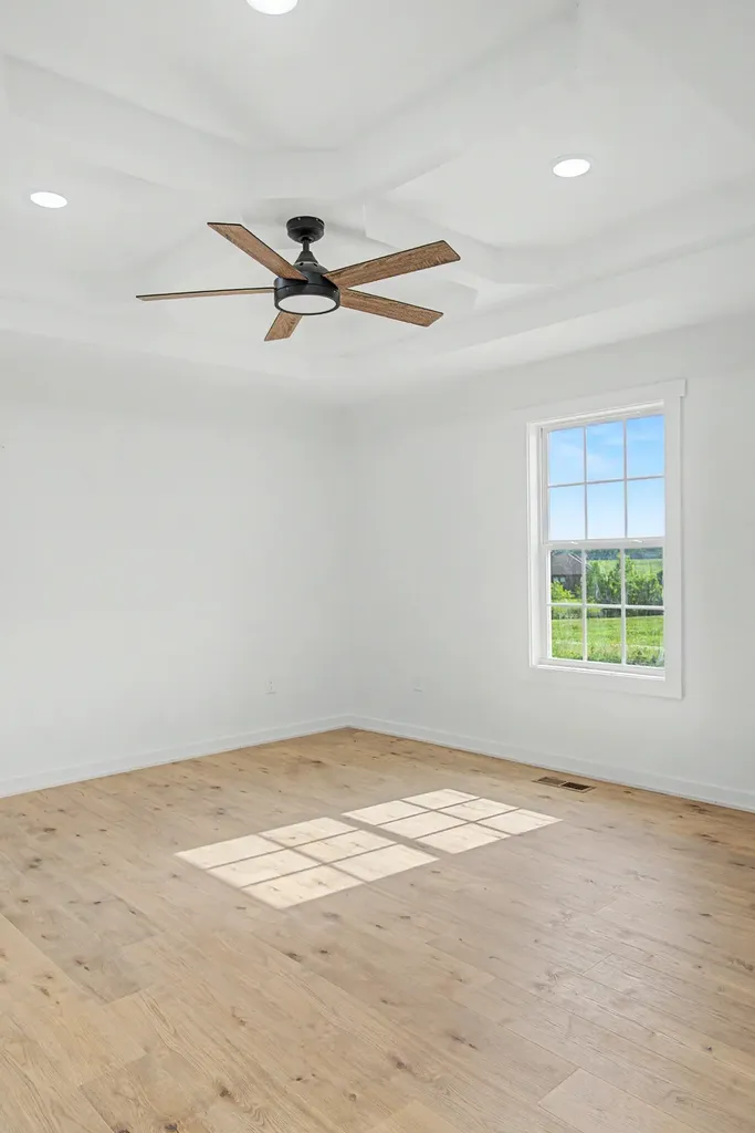 137 Martha Circle Lafayette TN 37083