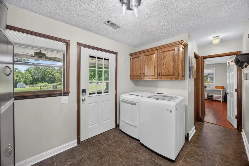 4160 Standing Rock Road Jamestown TN 38556