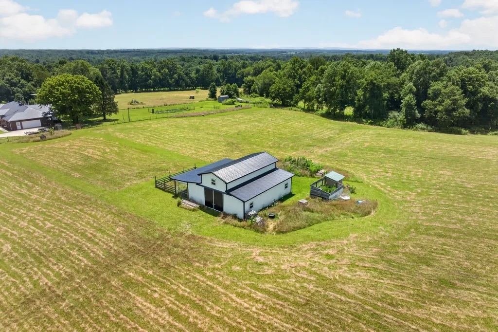 4160 Standing Rock Road Jamestown TN 38556