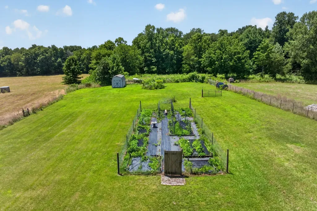 4160 Standing Rock Road Jamestown TN 38556