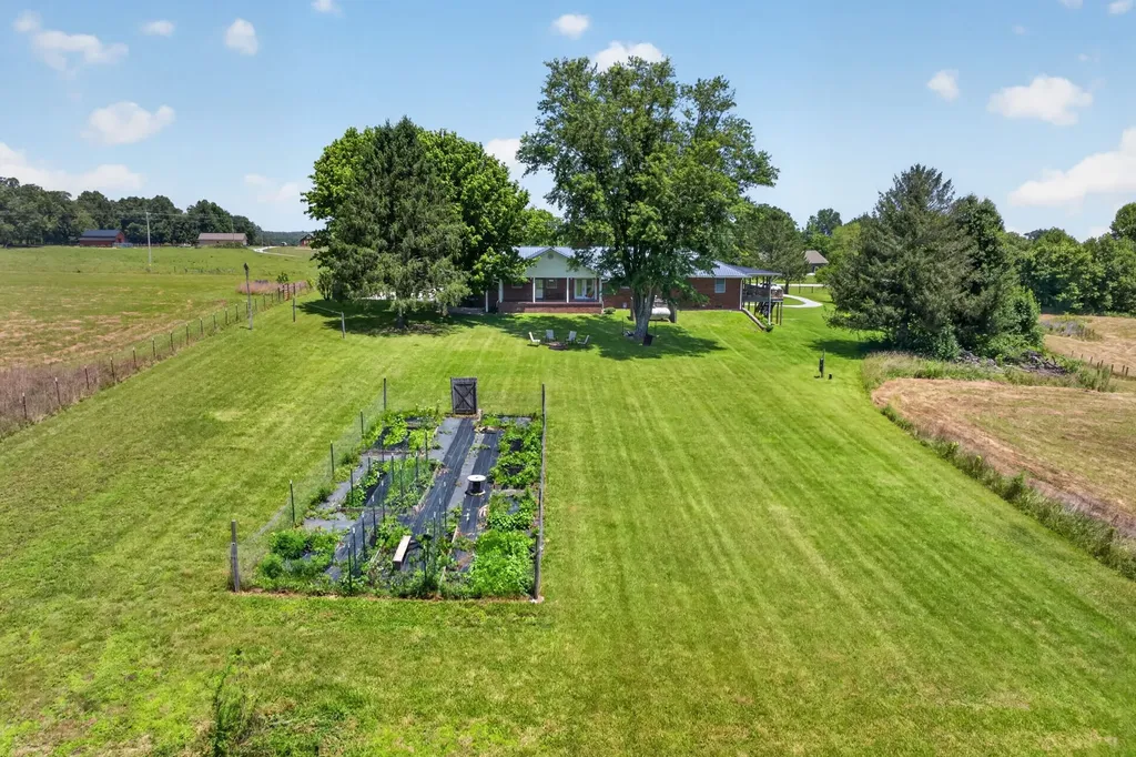 4160 Standing Rock Road Jamestown TN 38556