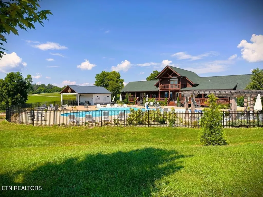 82 Mallard Road Hilham TN 38568
