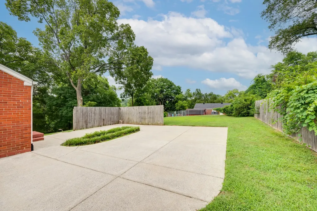 357 Gillette Road Nashville TN 37211