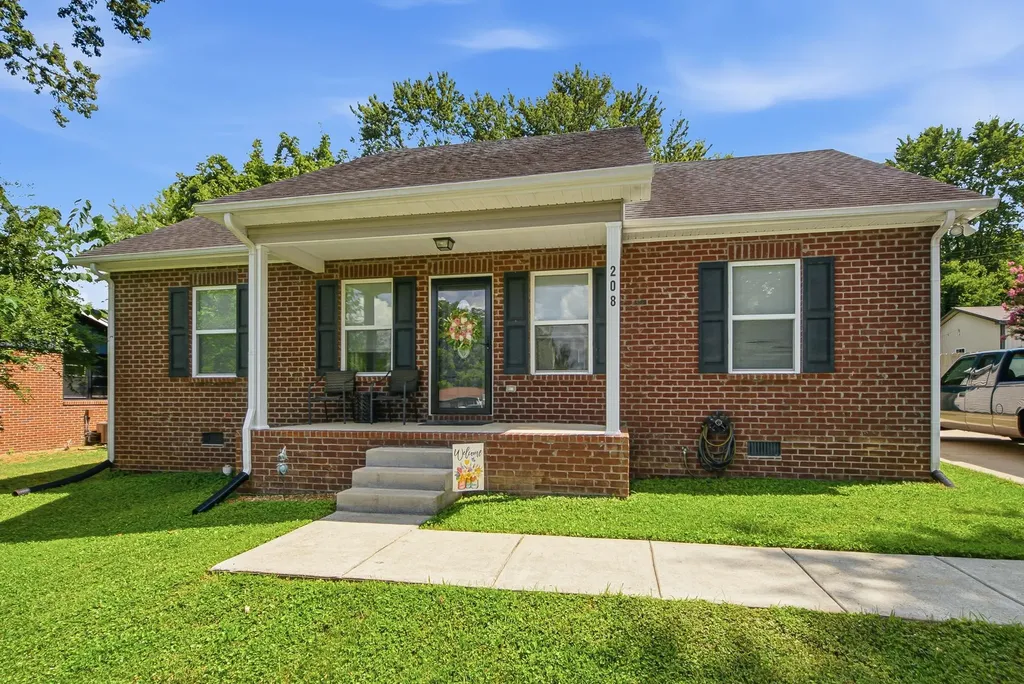 208 Pitt Lane Springfield TN 37172