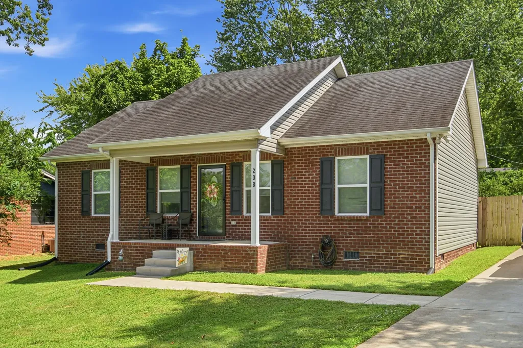 208 Pitt Lane Springfield TN 37172