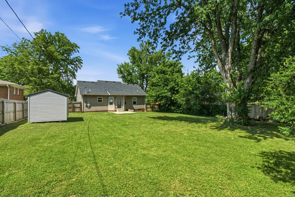 208 Pitt Lane Springfield TN 37172