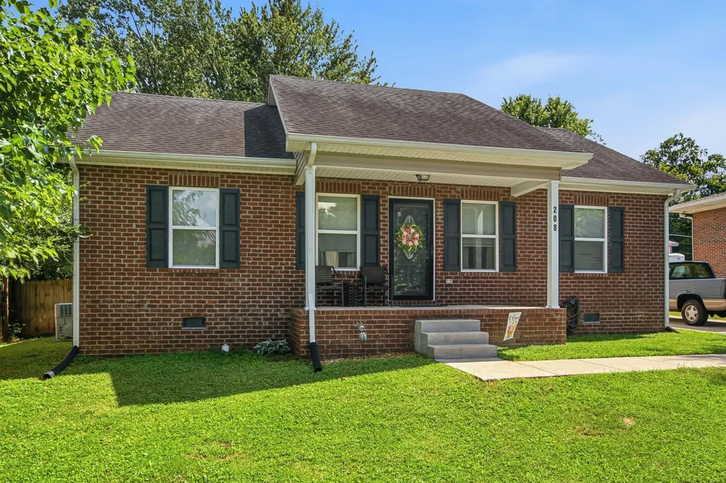 208 Pitt Lane Springfield TN 37172