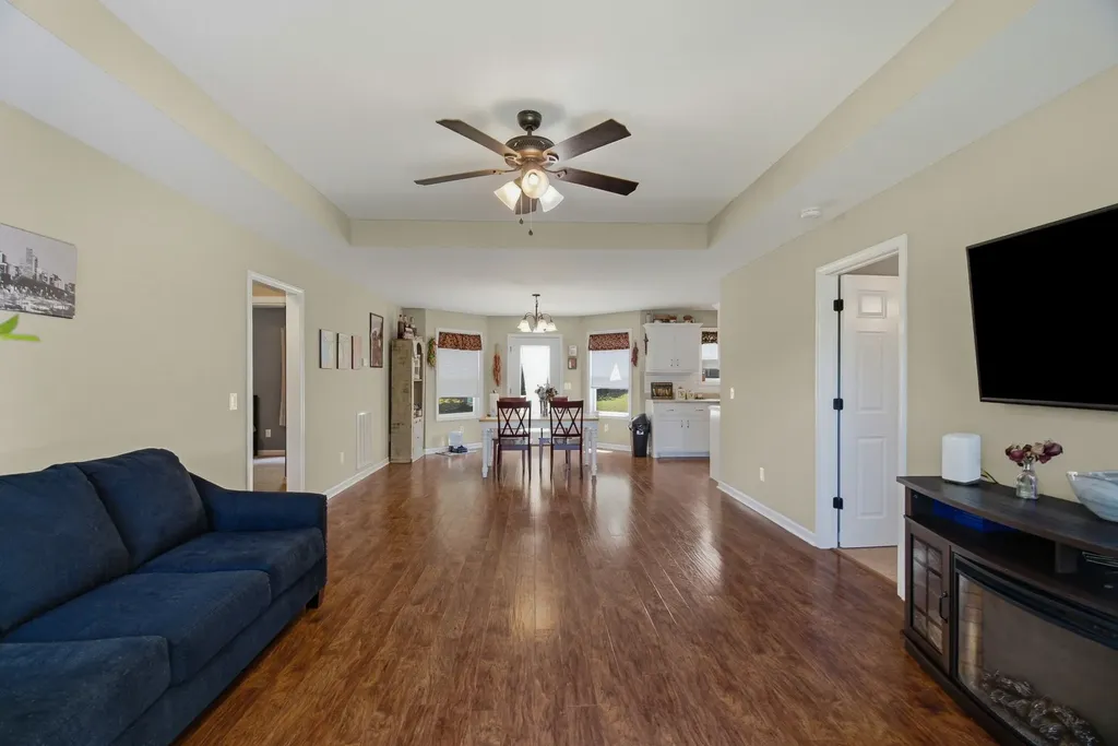 208 Pitt Lane Springfield TN 37172