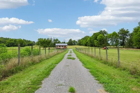 12297 Elrod Mcelroy Road Milton TN 37118