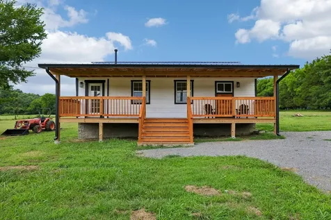 12297 Elrod Mcelroy Road Milton TN 37118