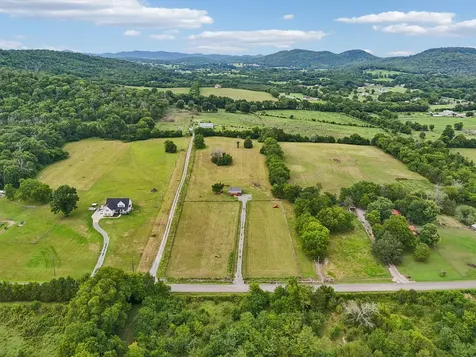12297 Elrod Mcelroy Road Milton TN 37118
