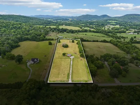 12297 Elrod Mcelroy Road Milton TN 37118