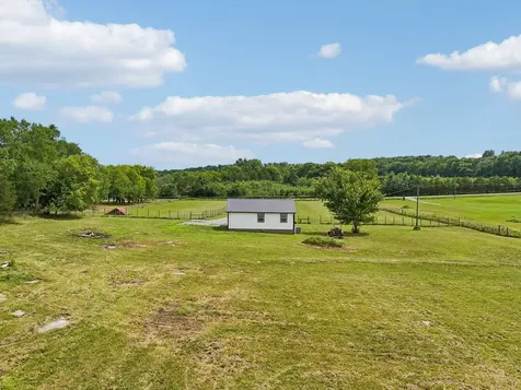 12297 Elrod Mcelroy Road Milton TN 37118