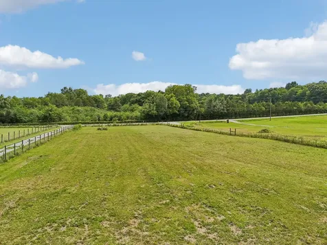 12297 Elrod Mcelroy Road Milton TN 37118