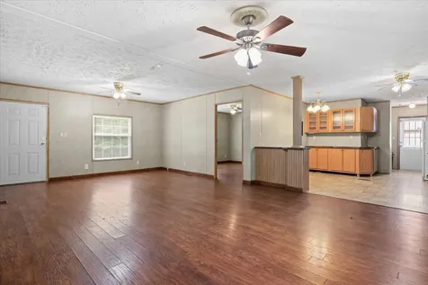 211 Old Stagecoach Lane Erin TN 37061
