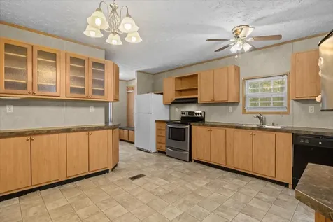 211 Old Stagecoach Lane Erin TN 37061
