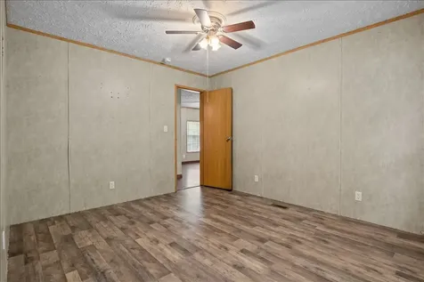 211 Old Stagecoach Lane Erin TN 37061