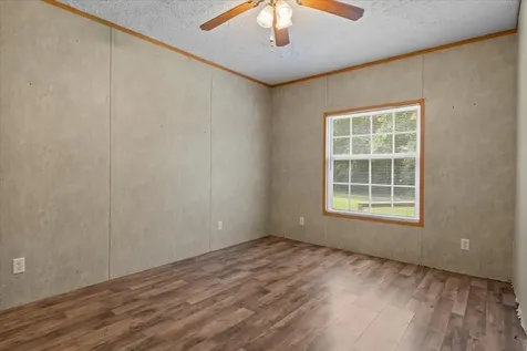 211 Old Stagecoach Lane Erin TN 37061