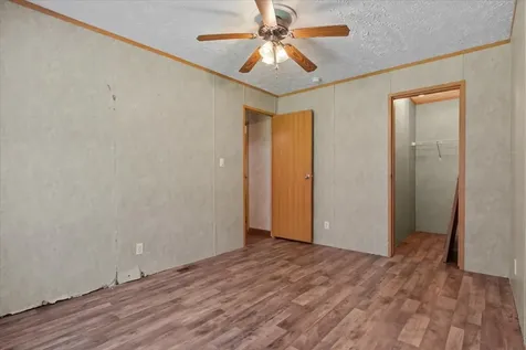 211 Old Stagecoach Lane Erin TN 37061