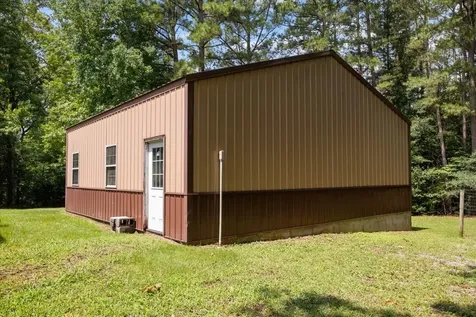 211 Old Stagecoach Lane Erin TN 37061