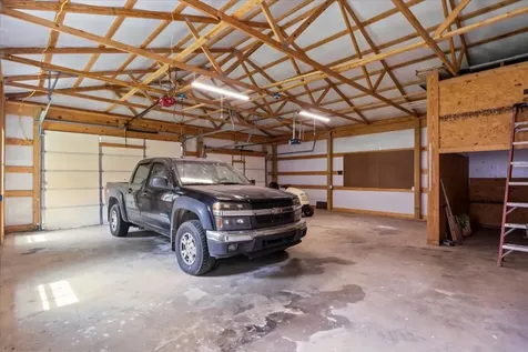 211 Old Stagecoach Lane Erin TN 37061
