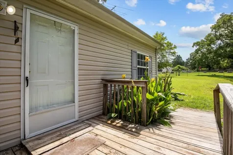 211 Old Stagecoach Lane Erin TN 37061