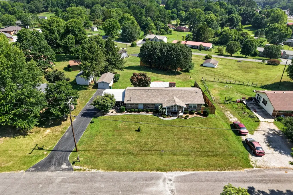 496 Sunset Drive Sparta TN 38583