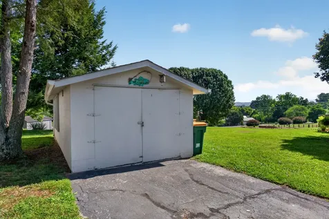 496 Sunset Drive Sparta TN 38583