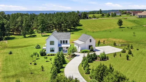 182 Little Owl Lane Jasper TN 37347