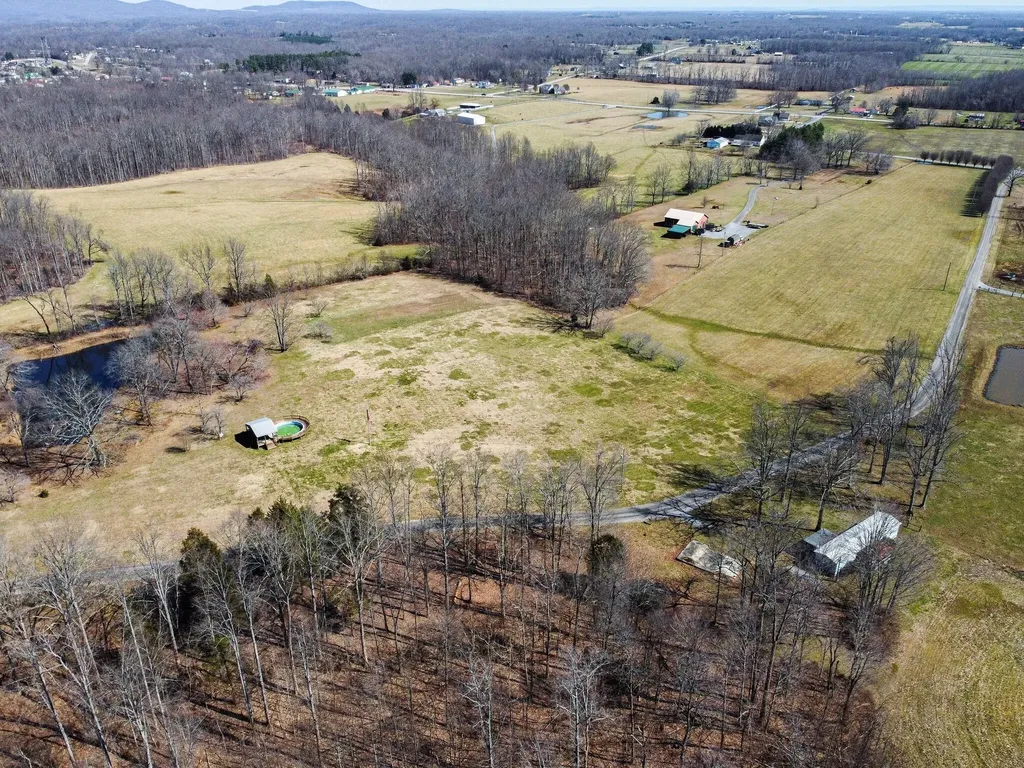 420 Shangri Lane Woodbury TN 37190