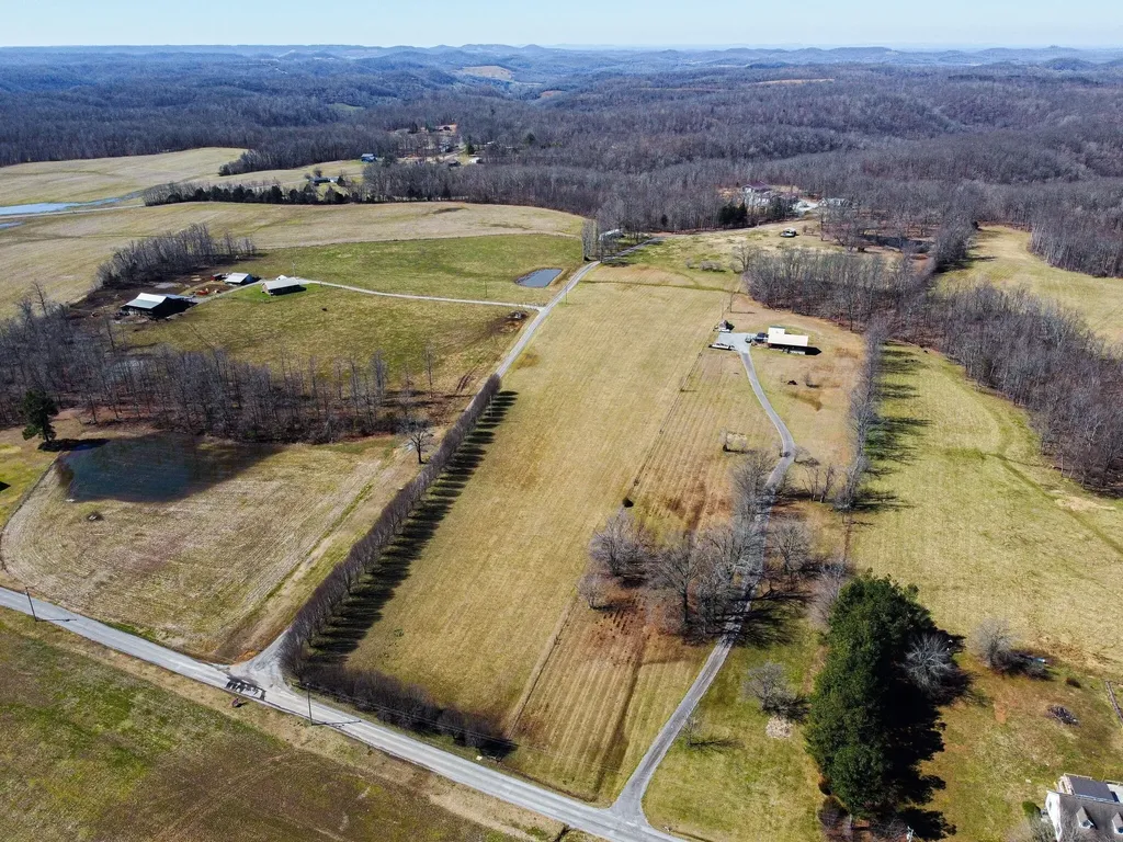 420 Shangri Lane Woodbury TN 37190